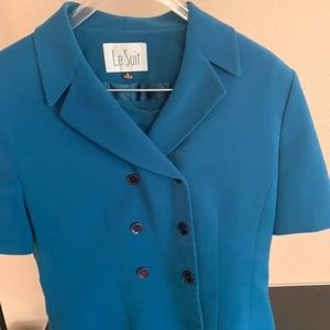 Le Suit Short Sleaved Skirt Suit